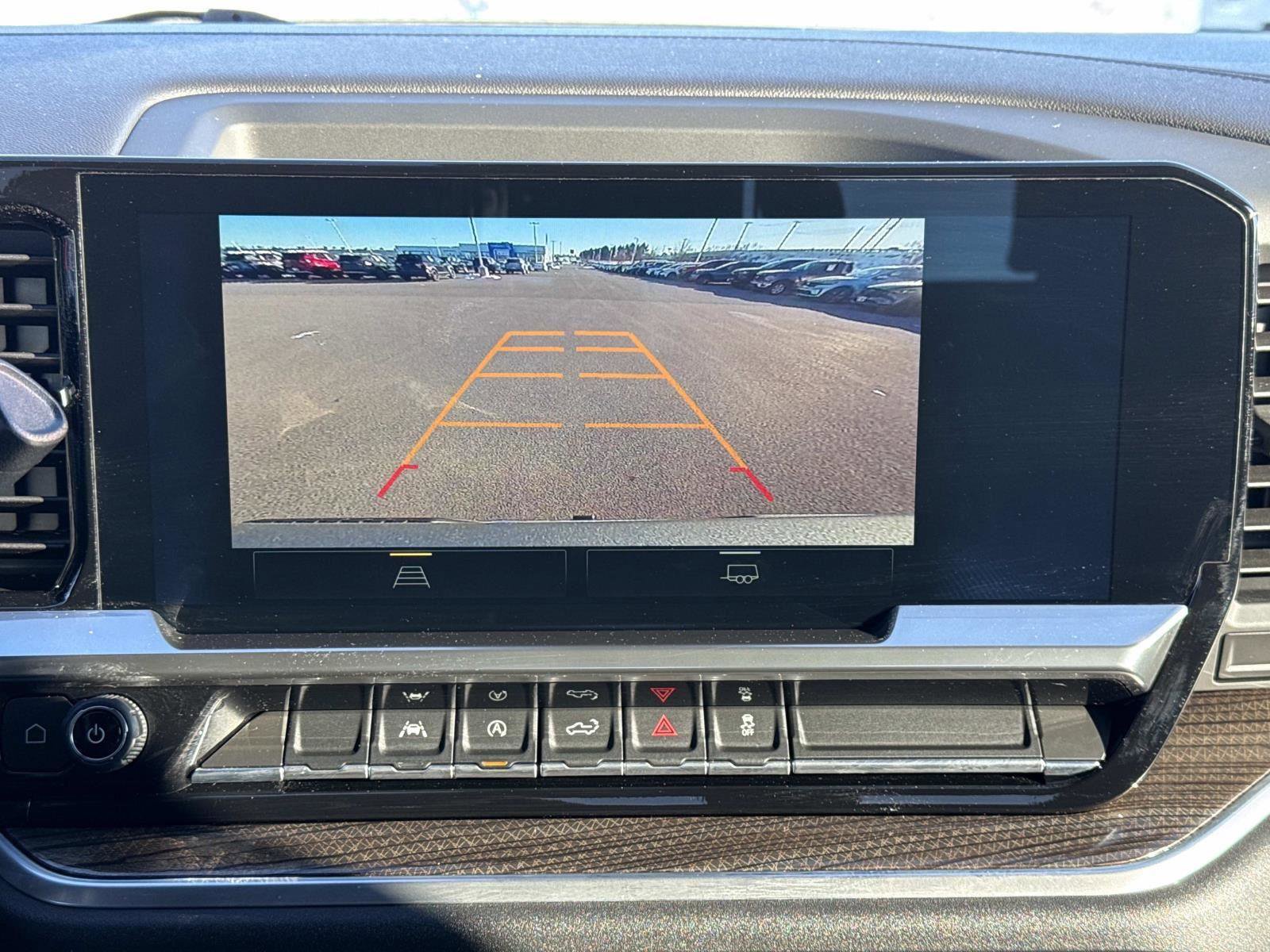 Used 2023 Chevrolet Silverado 1500 LT image 4