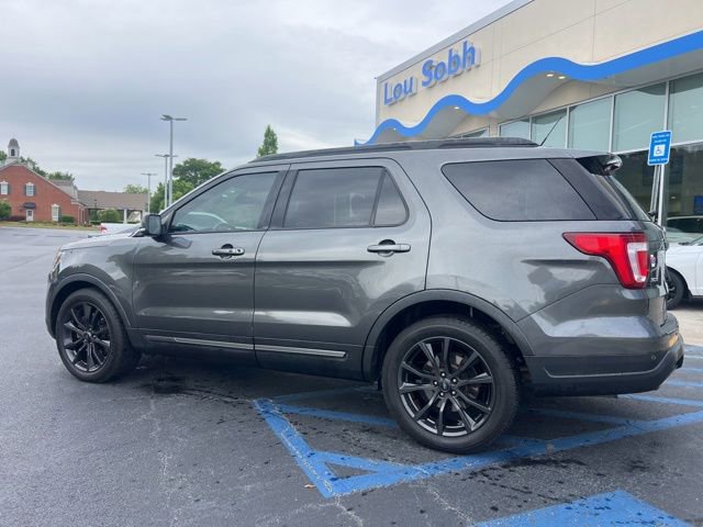 Used 2019 Ford Explorer XLT w/ Equipment Group 202A FWD image 8