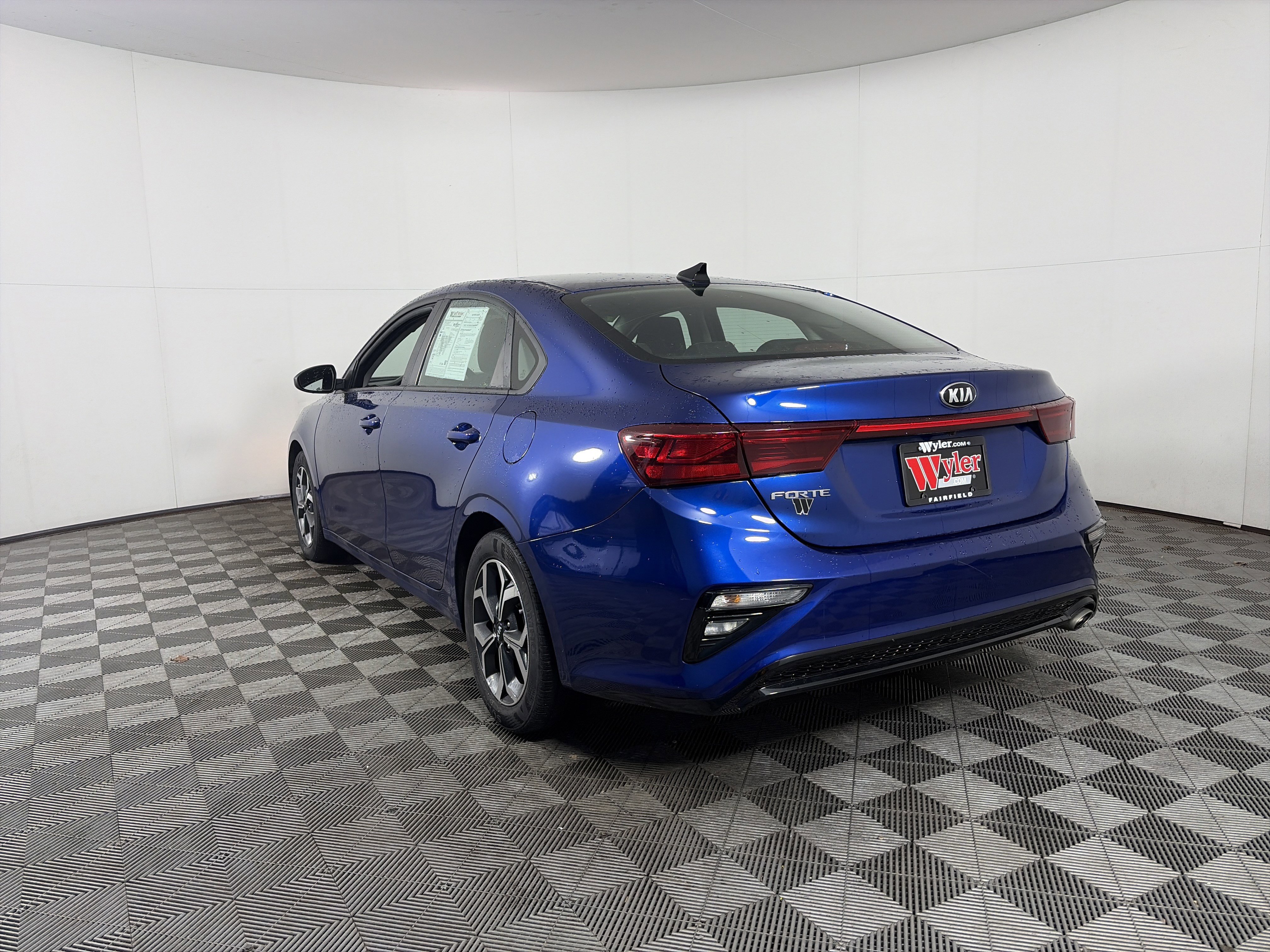 Used 2021 Kia Forte LXS image 12
