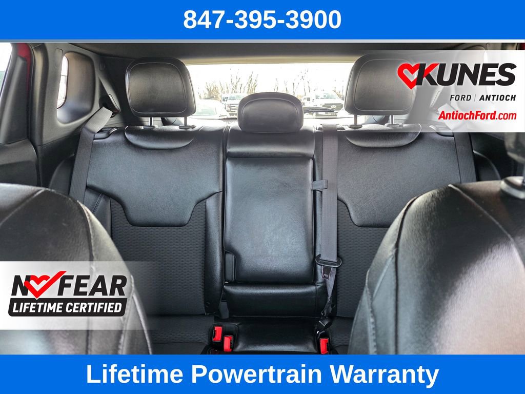 Used 2025 Jeep Compass Latitude image 14