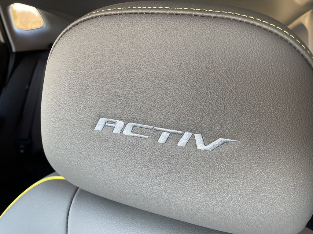 New 2026 Chevrolet Trax ACTIV w/ Sunroof Package image 14