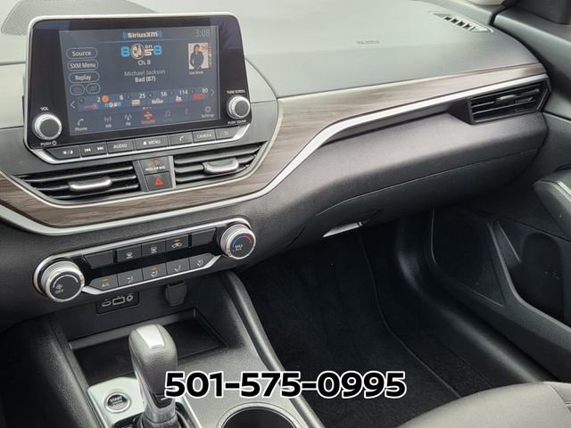 Used 2025 Nissan Altima 2.5 SV FWD image 24