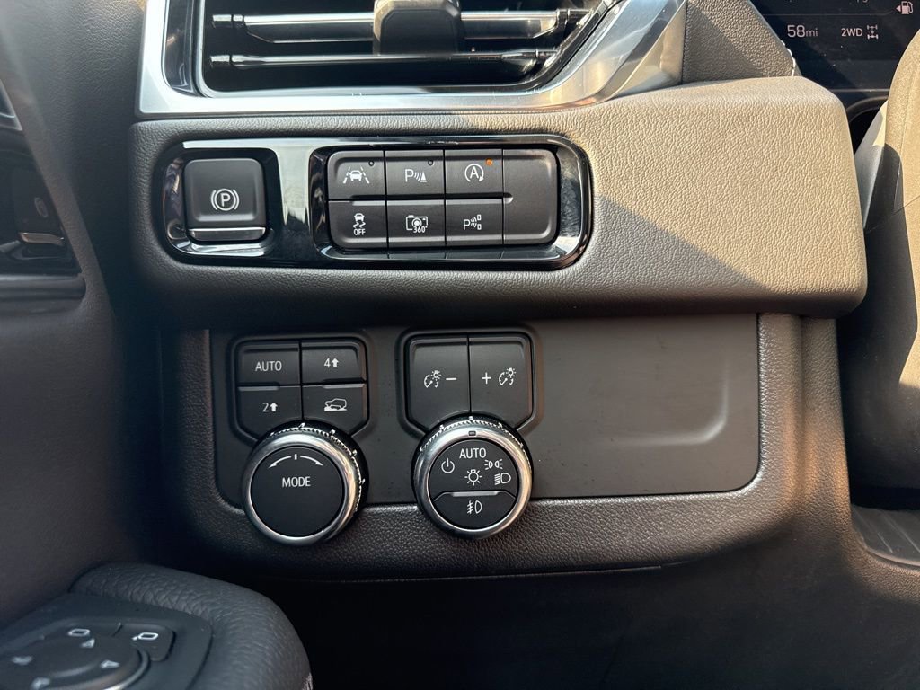 Used 2025 GMC Yukon Denali image 25