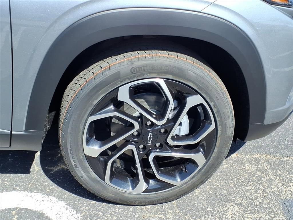 New 2026 Chevrolet Trax RS w/ Driver Confidence Package image 6