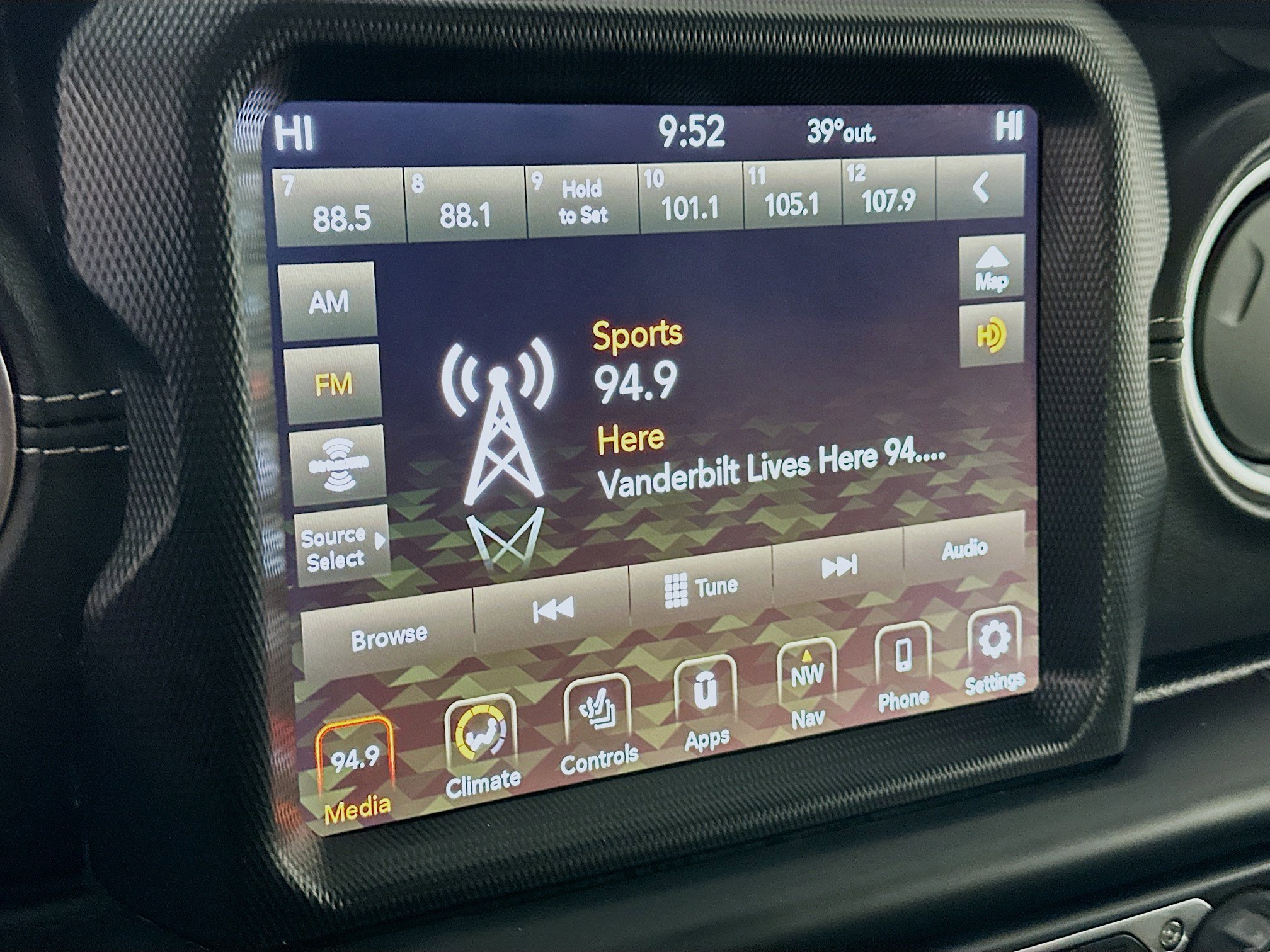 Used 2021 Jeep Wrangler Unlimited Rubicon 4xe w/ Cold Weather Group image 21