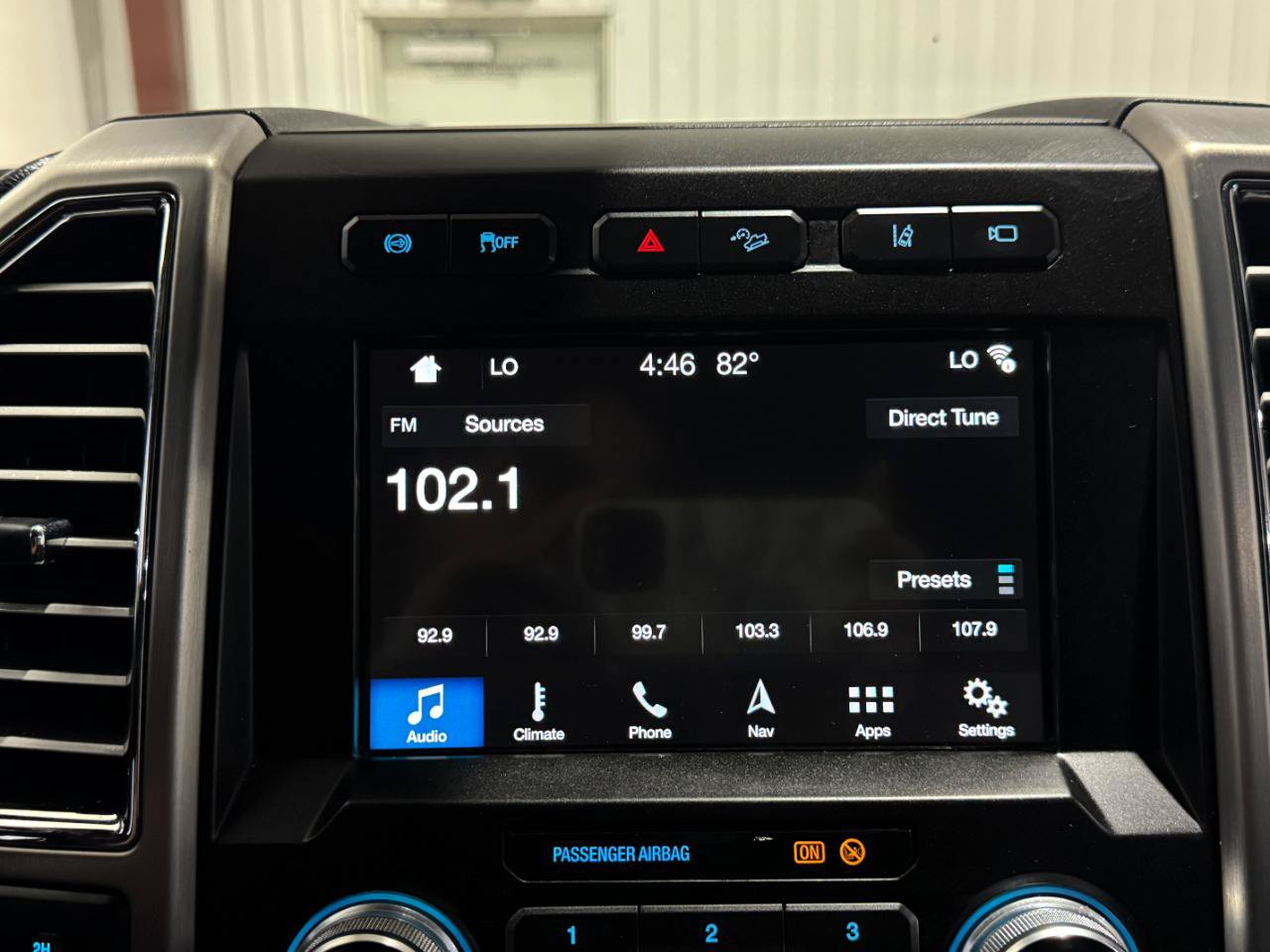 Used 2018 Ford F350 Platinum w/ Platinum Ultimate Package AWD/4WD image 40