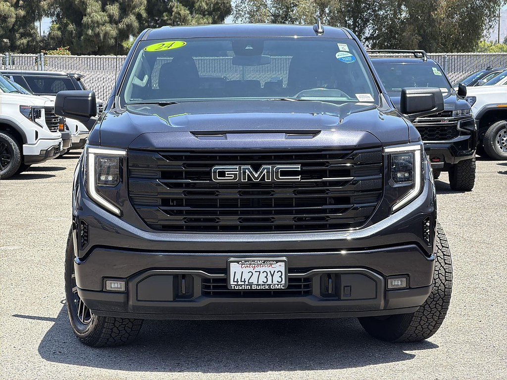 Used 2024 GMC Sierra 1500 Elevation AWD/4WD image 2