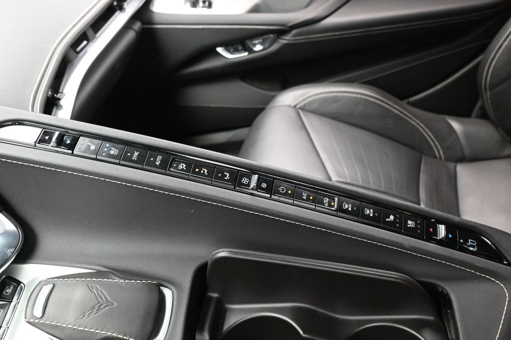 Used 2020 Chevrolet Corvette Stingray Preferred Cpe w/ 2LT Preferred Equipment Group RWD image 24