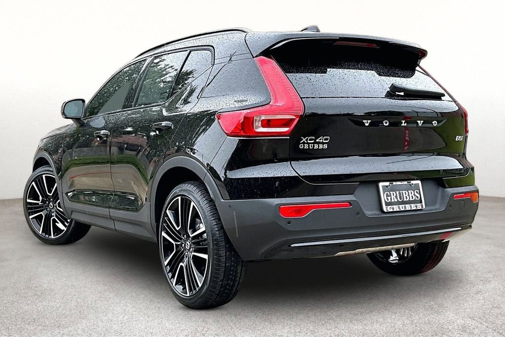 New 2026 Volvo XC40 B5 Ultra AWD/4WD image 4