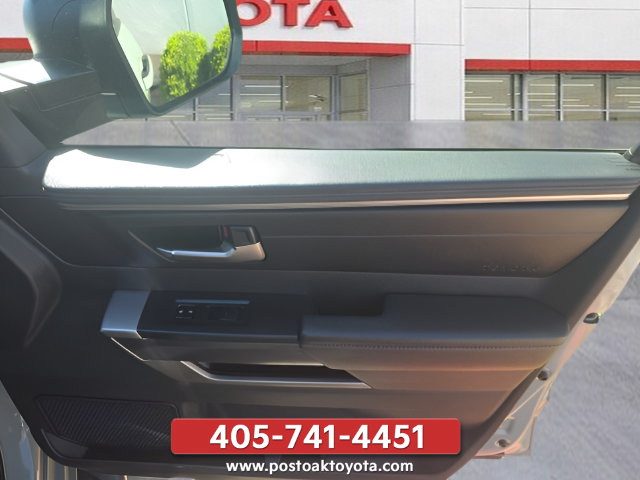 Used 2025 Toyota Tundra SR5 w/ SR5 Premium Package AWD/4WD image 30