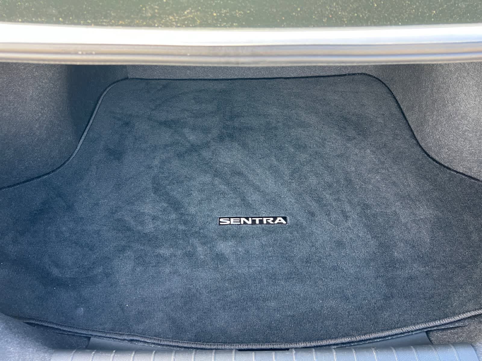 Certified 2024 Nissan Sentra SR FWD image 5
