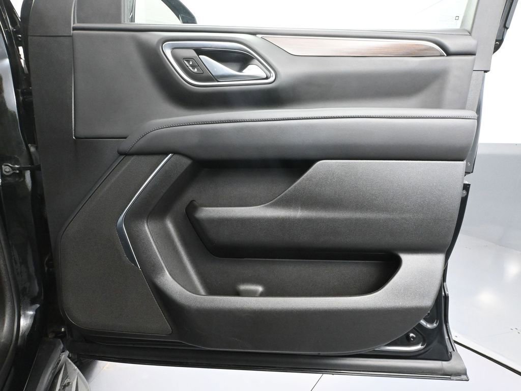 Used 2024 GMC Yukon XL SLE image 48