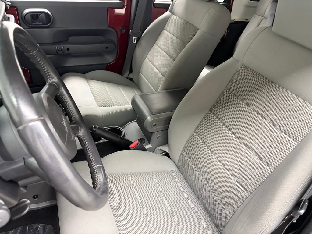 Used 2008 Jeep Wrangler Unlimited Rubicon w/ PWR Convenience Group AWD/4WD image 15