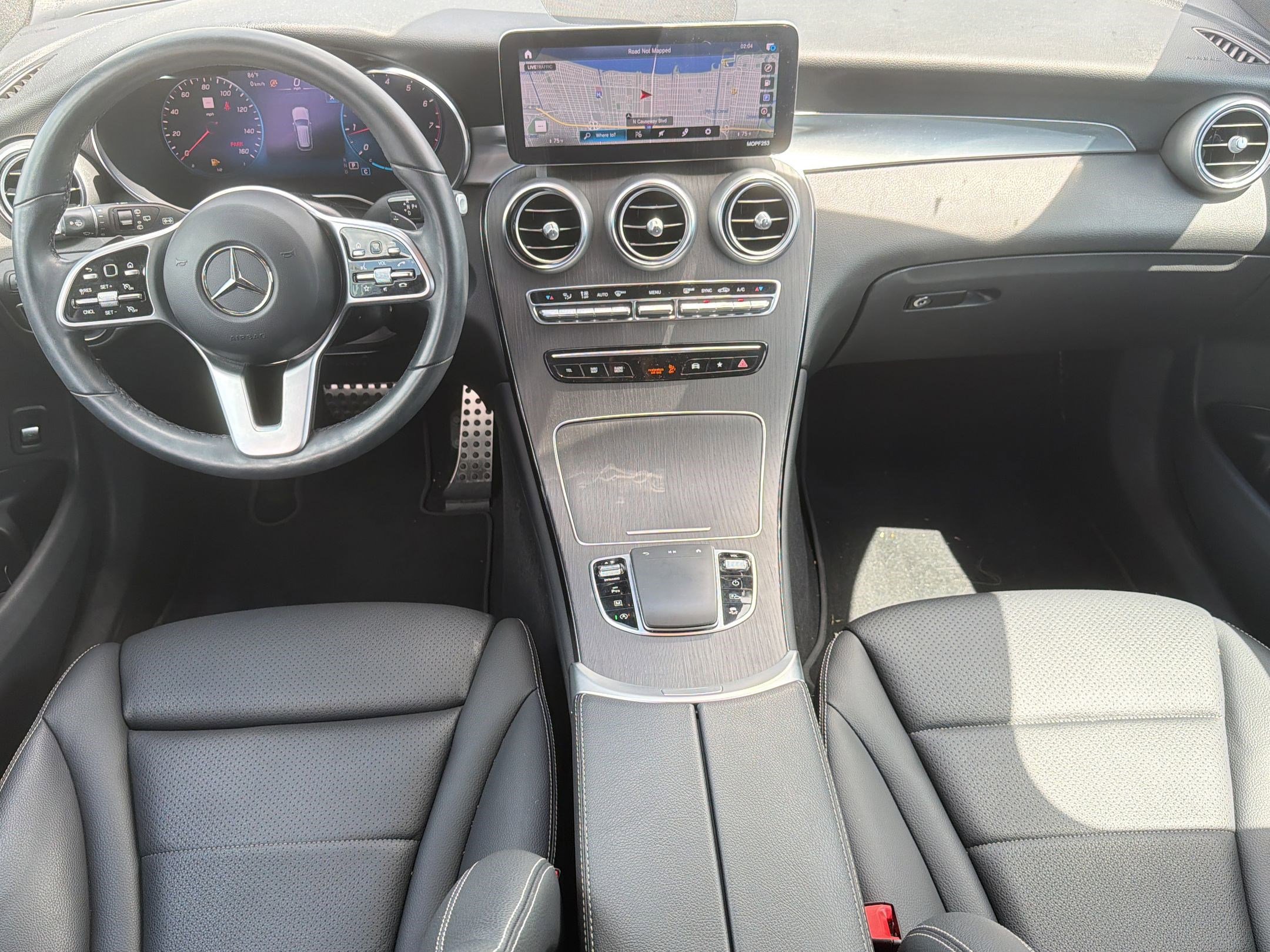 Used 2022 Mercedes-Benz GLC 300 4MATIC image 16
