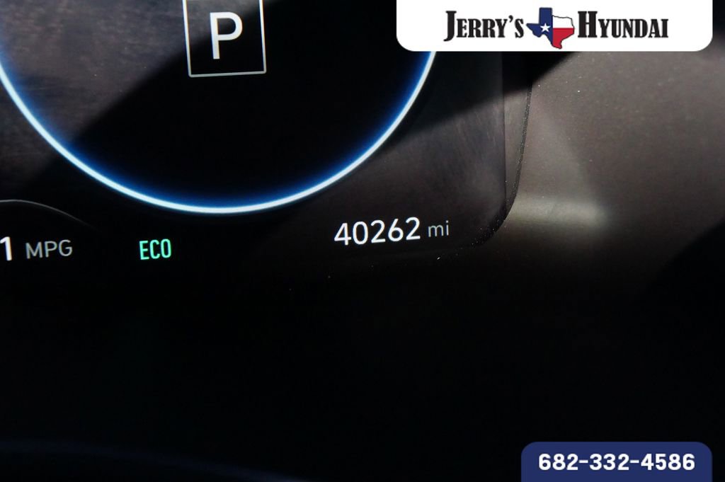 Used 2022 Hyundai Santa Fe Limited w/ Cargo Package image 10