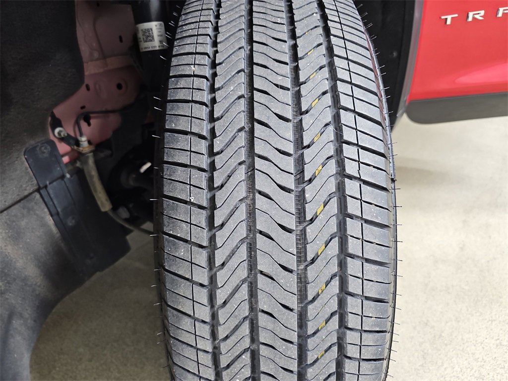 Certified 2024 Chevrolet Traverse LT w/ Trailering Package image 40