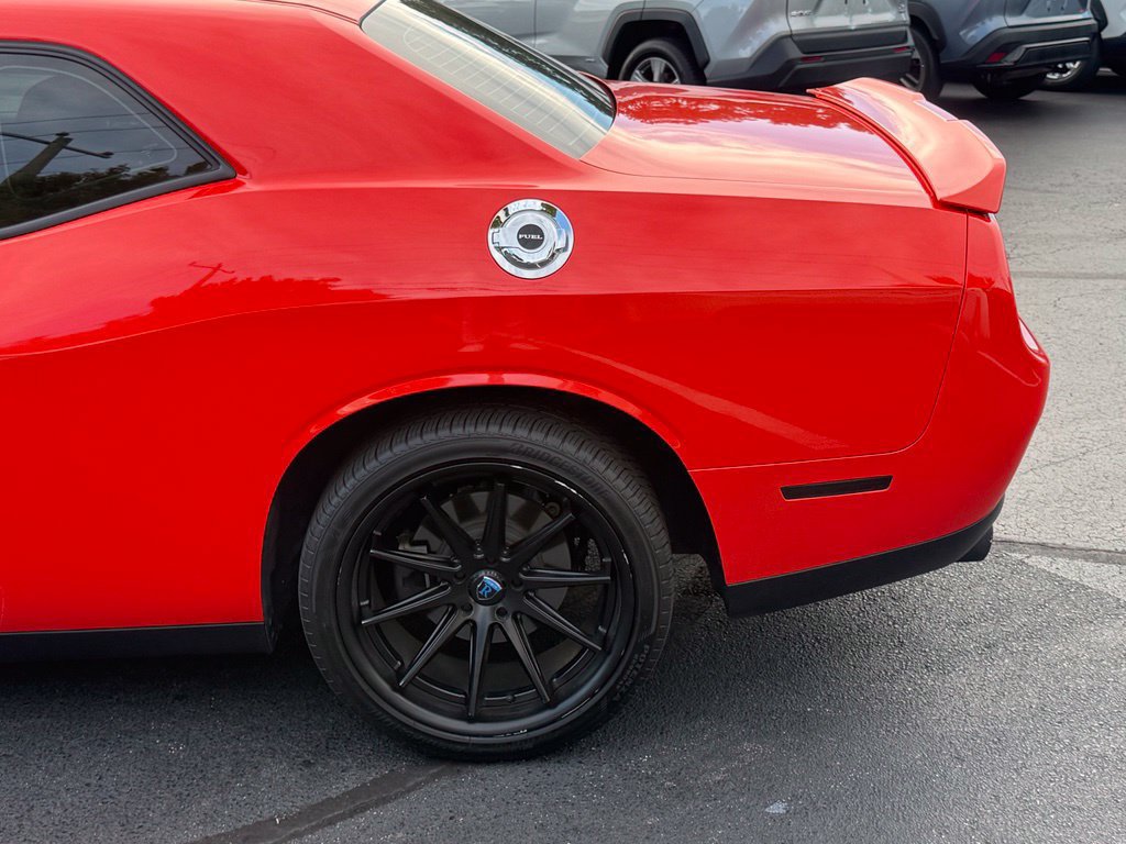 Used 2020 Dodge Challenger R/T w/ Driver Convenience Group RWD image 4