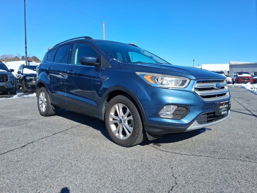 Used 2018 Ford Escape SEL image 3
