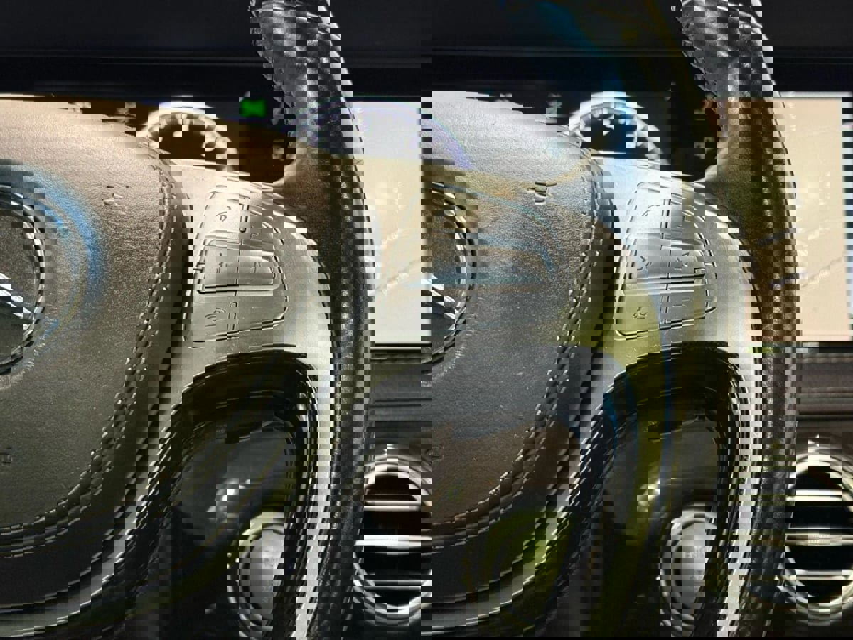 Used 2015 Mercedes-Benz S 550 4MATIC Sedan image 17