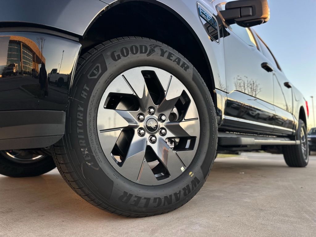 New 2025 Ford F150 Lightning Flash image 67