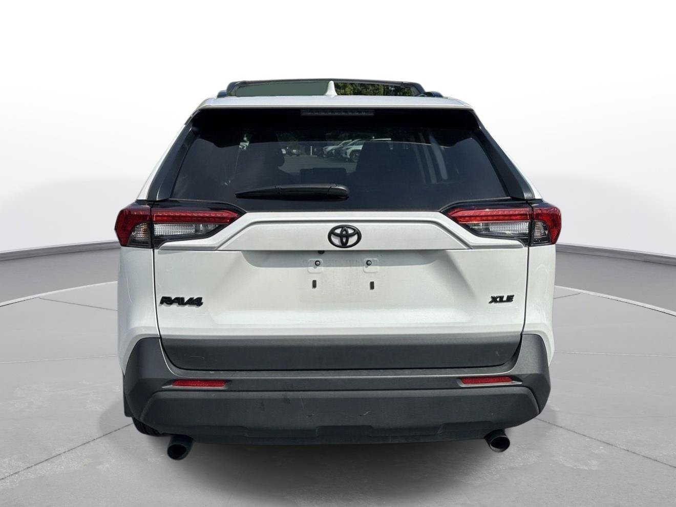 Used 2025 Toyota RAV4 XLE Premium FWD image 7