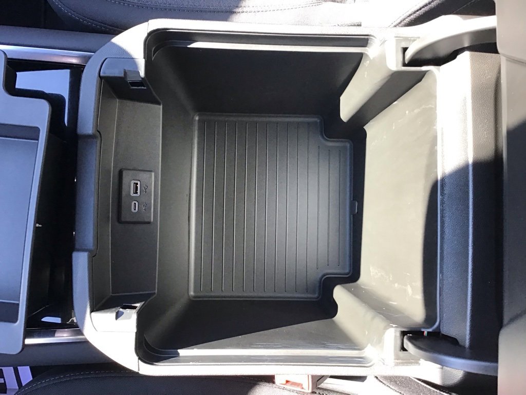 New 2026 Chevrolet Suburban LS image 48