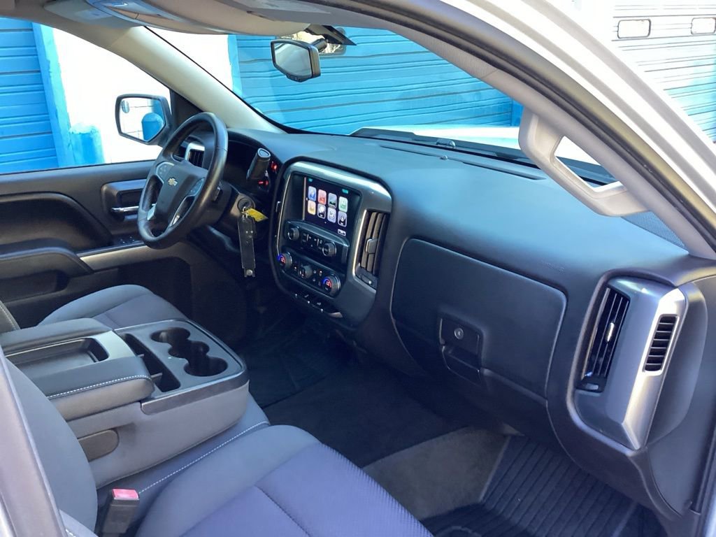 Used 2017 Chevrolet Silverado 1500 LT w/ LT Convenience Package image 31