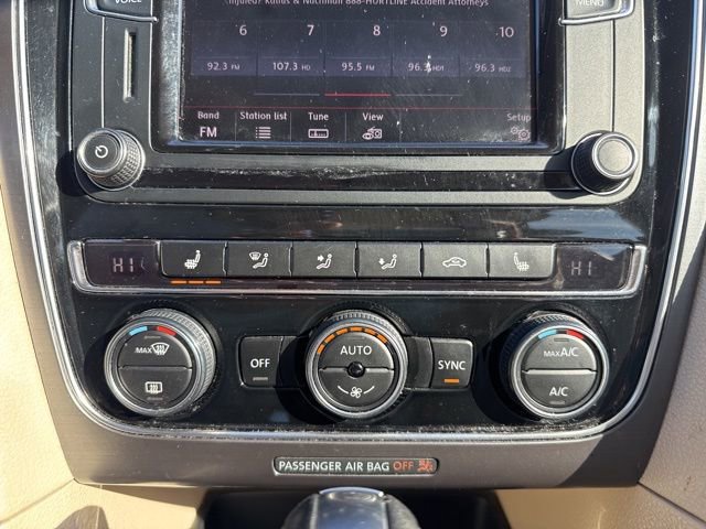 Used 2017 Volkswagen Passat 1.8T R-Line image 27