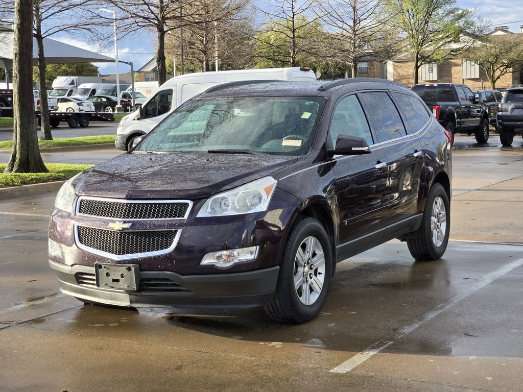 Used 2010 Chevrolet Traverse LT image 1