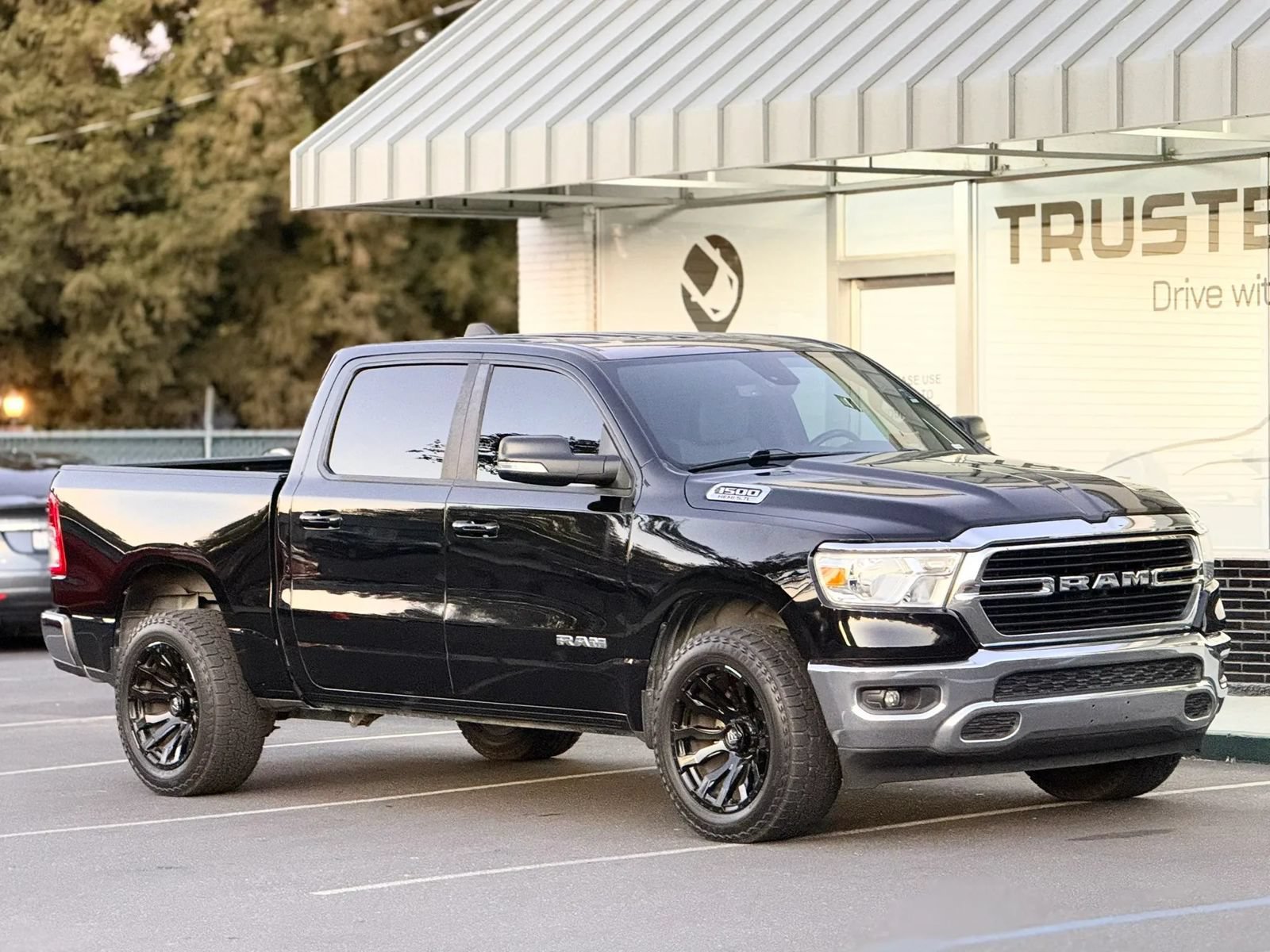 Used 2021 RAM 1500 Big Horn RWD image 4