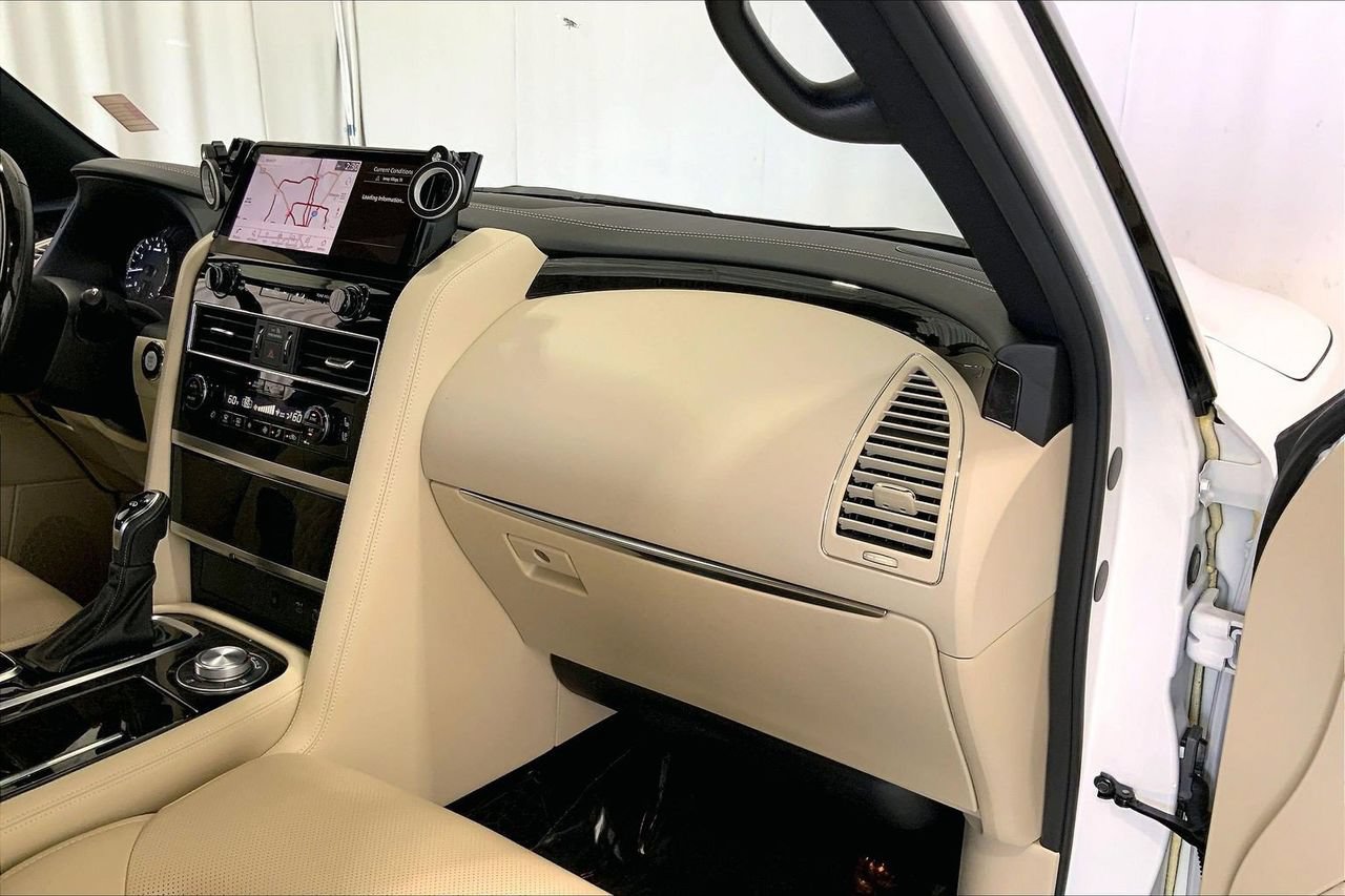 Used 2023 INFINITI QX80 Sensory w/ Cargo Package AWD/4WD image 16