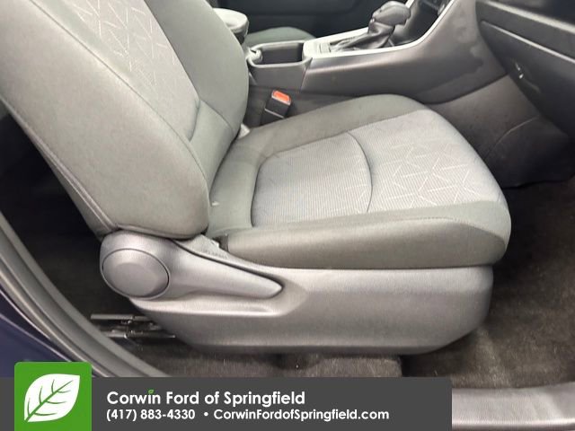 Used 2025 Toyota RAV4 XLE image 18