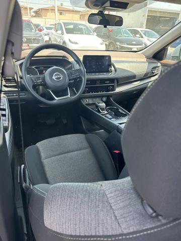 Certified 2023 Nissan Rogue SV FWD image 8