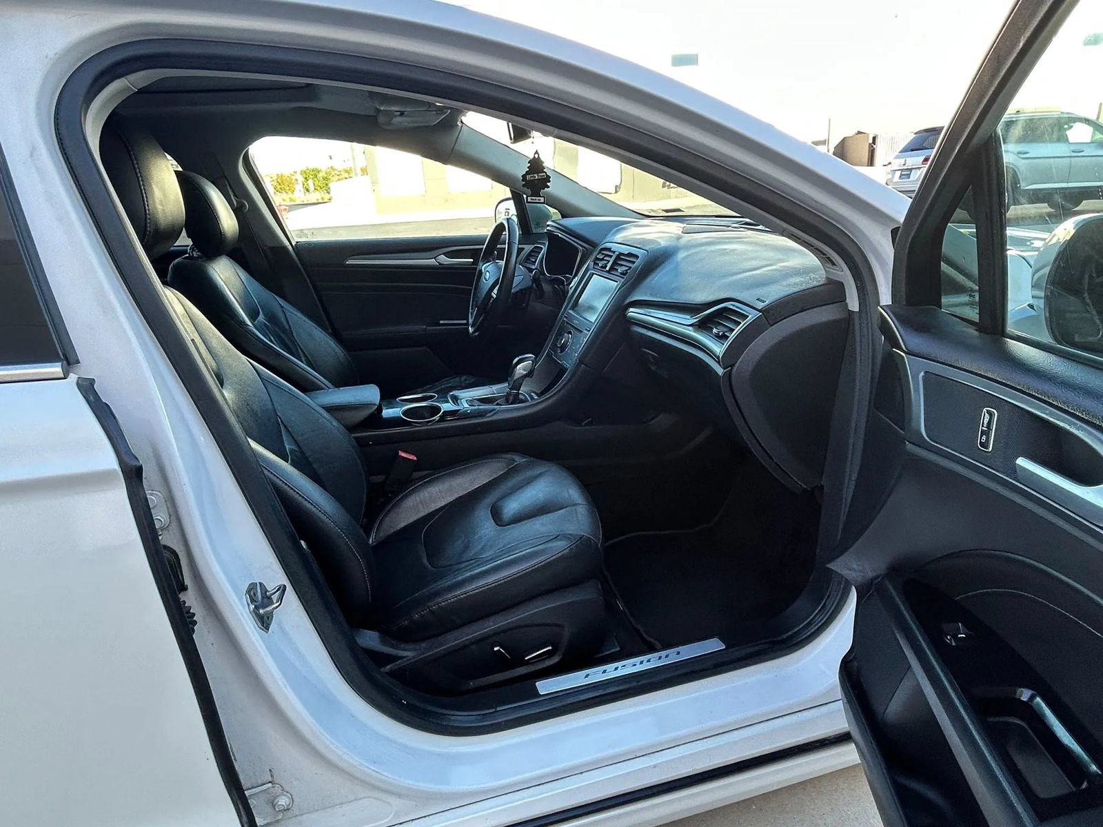 Used 2013 Ford Fusion Titanium w/ Titanium Driver Assist Pkg FWD image 11