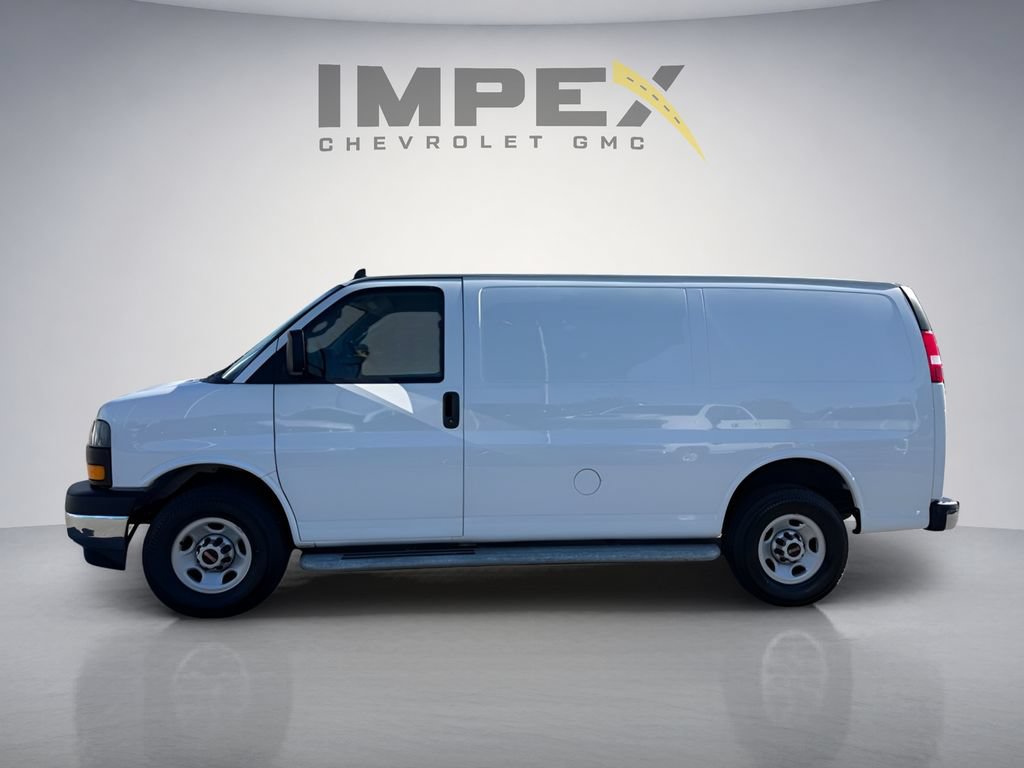 Used 2023 GMC Savana 2500 w/ Driver Convenience Package RWD image 2