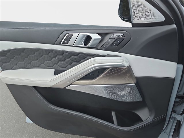 Used 2024 BMW X6 M Competition w/ Executive Package image 30