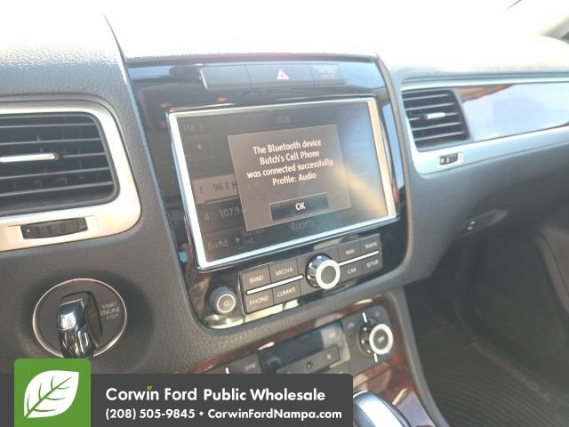 Used 2014 Volkswagen Touareg TDI AWD/4WD image 19