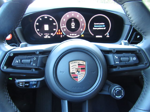 Certified 2025 Porsche Cayenne S AWD/4WD image 32