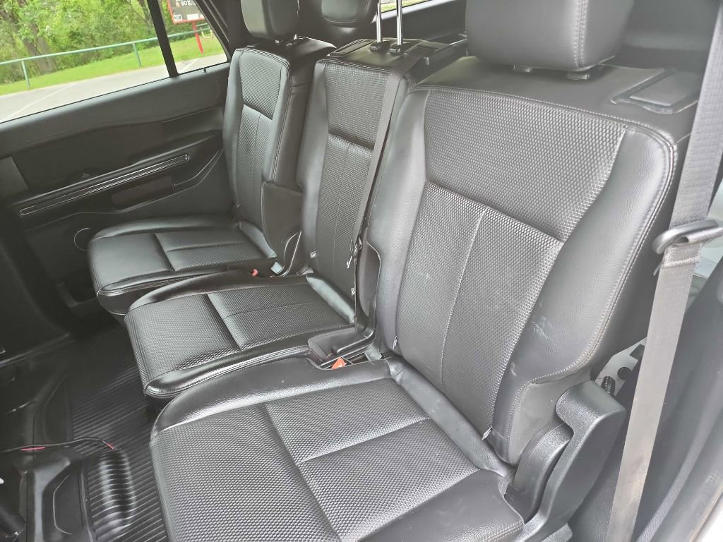 Used 2018 Ford Expedition XL image 28