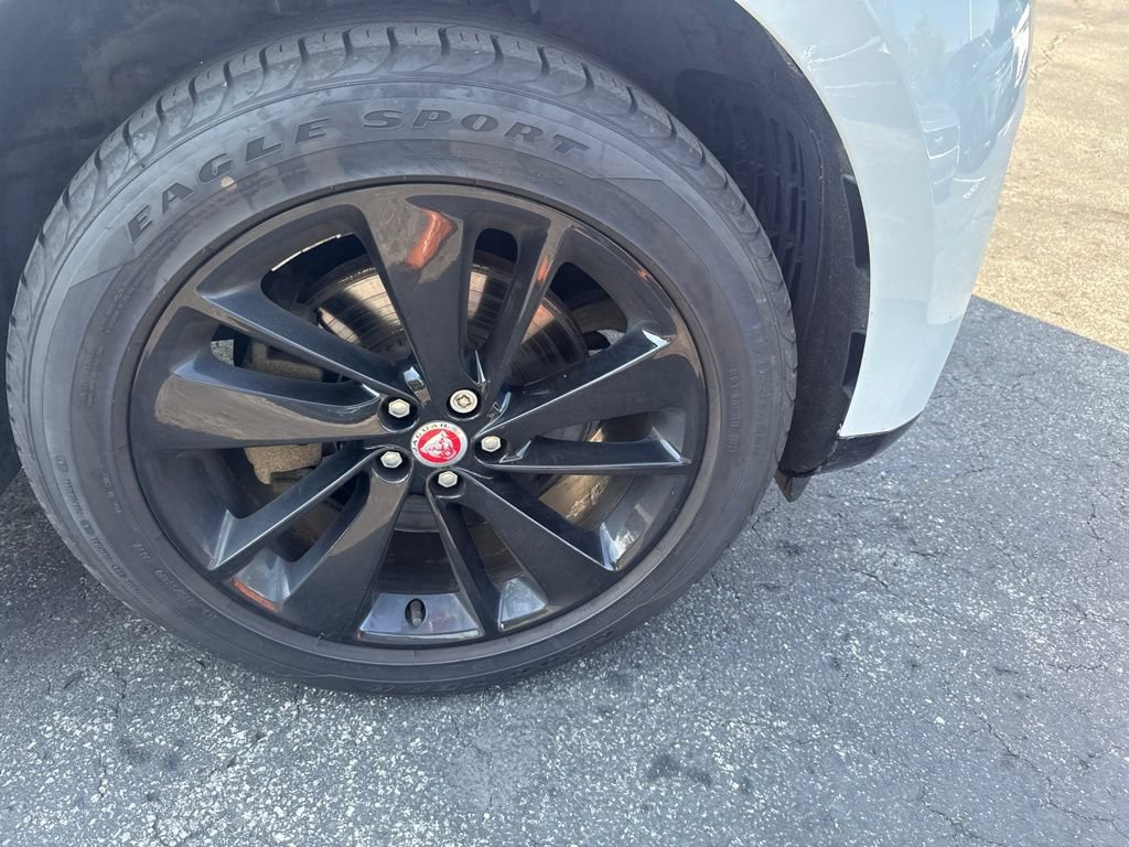 Used 2022 Jaguar F-PACE S AWD/4WD image 9