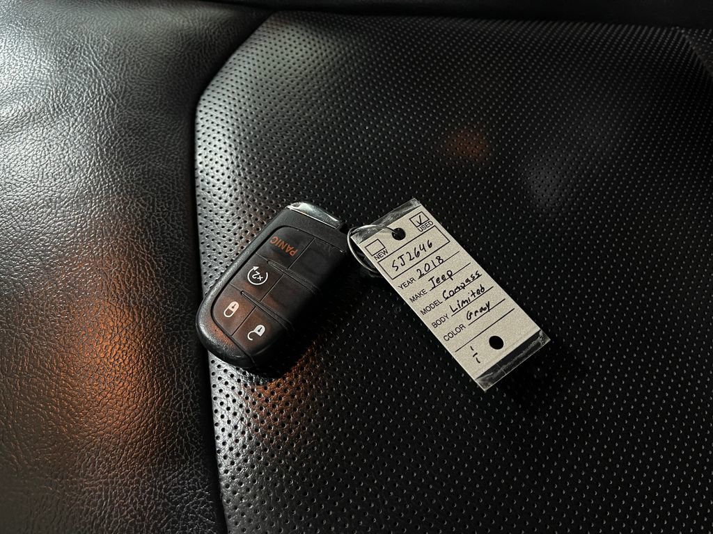 Used 2018 Jeep Compass Limited image 35
