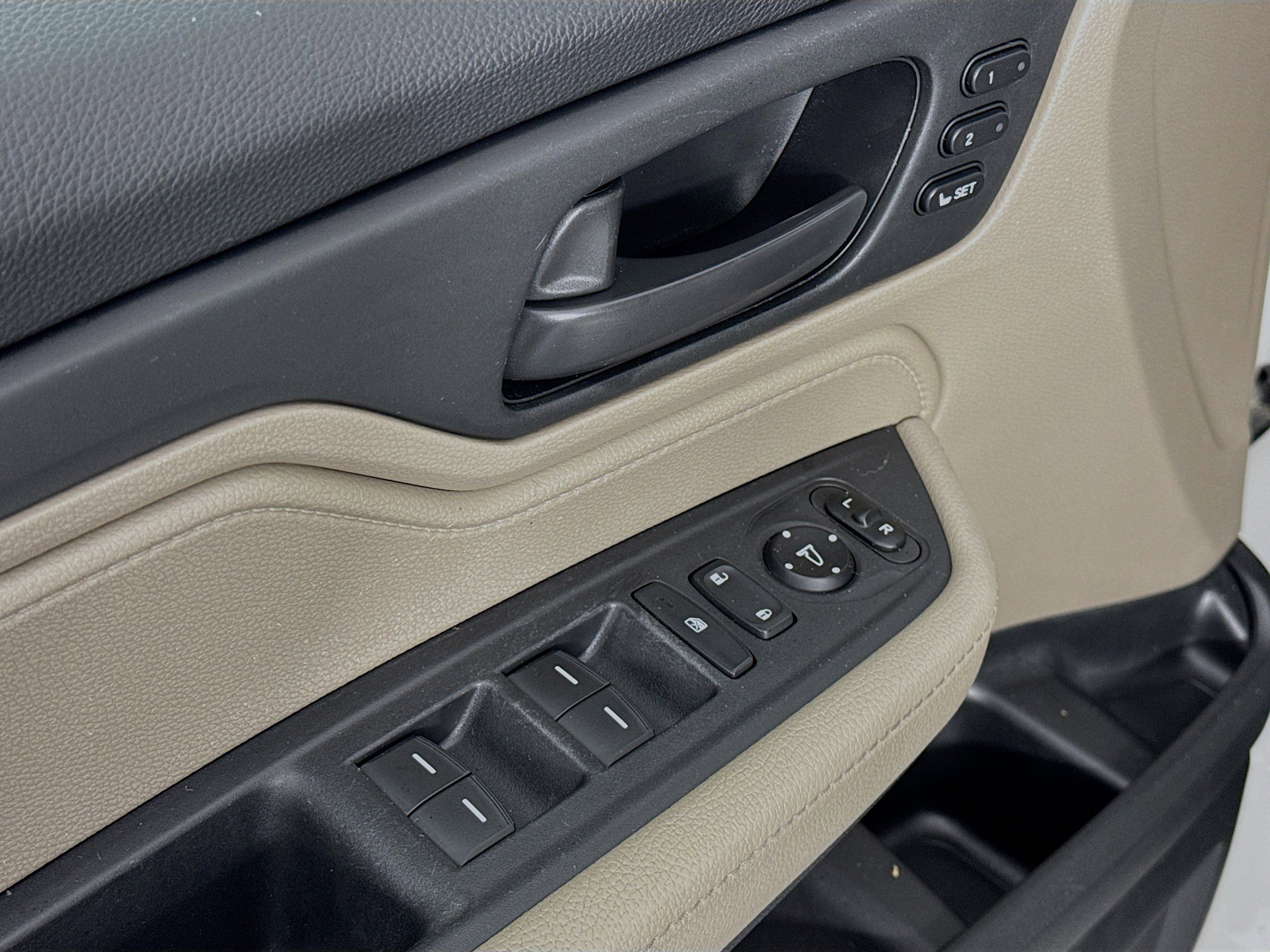 Certified 2018 Honda Odyssey EX-L image 17