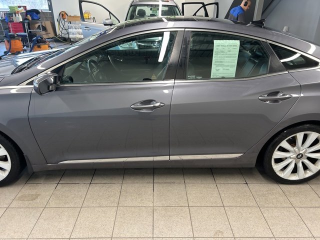 Used 2013 Hyundai Azera w/ Technology Pkg image 4