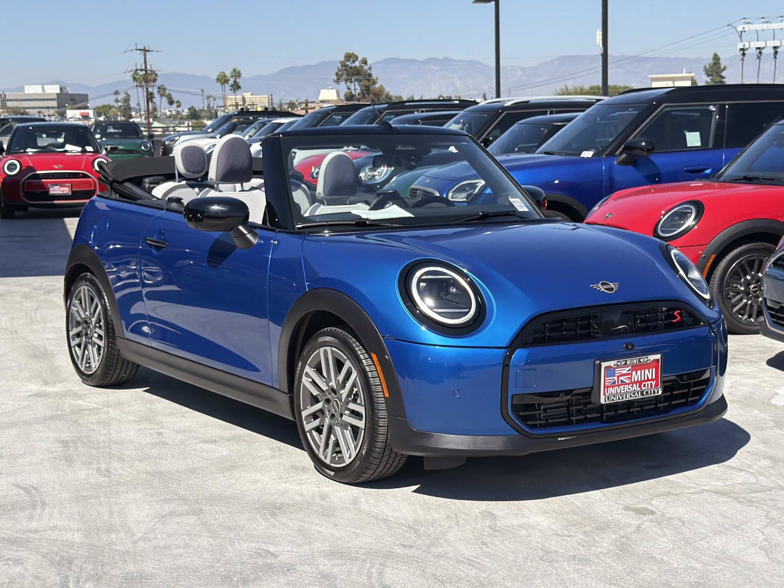 Used 2026 MINI Cooper S FWD image 2