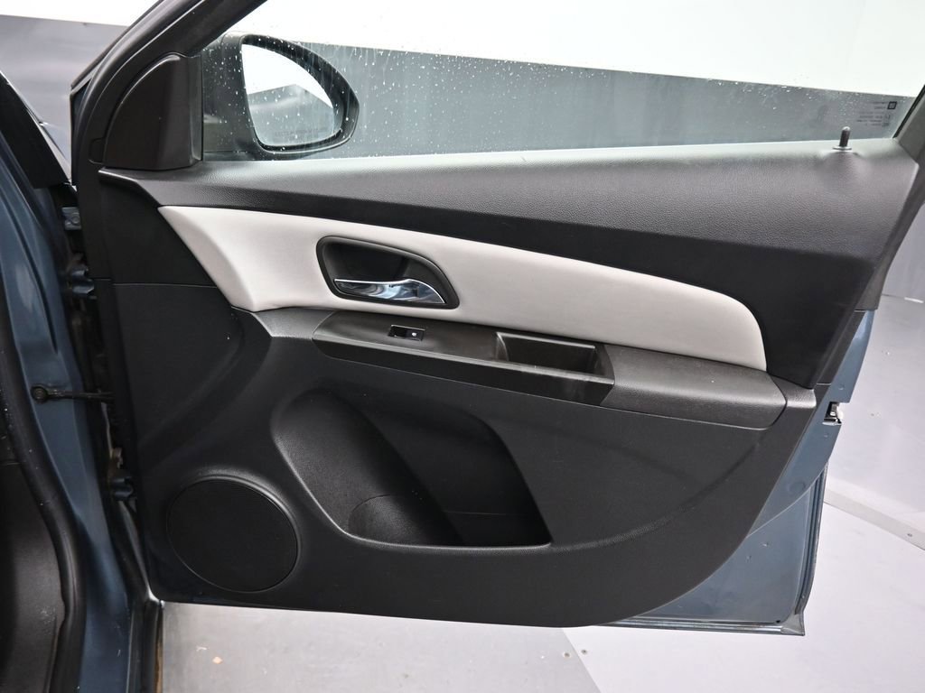 Used 2012 Chevrolet Cruze LS w/ Connectivity Package image 31