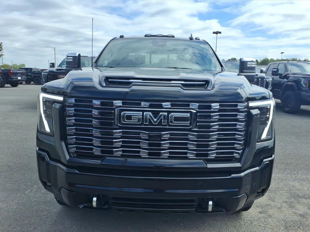 New 2026 GMC Sierra 2500 Denali Ultimate image 2