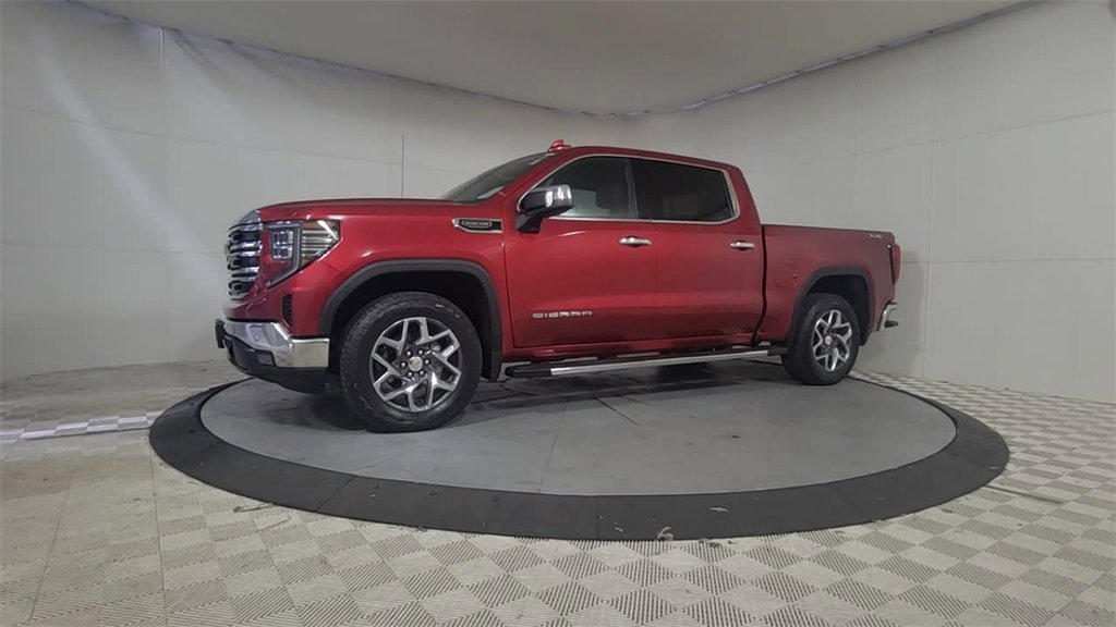 Used 2023 GMC Sierra 1500 SLT w/ SLT Premium Plus Package image 9