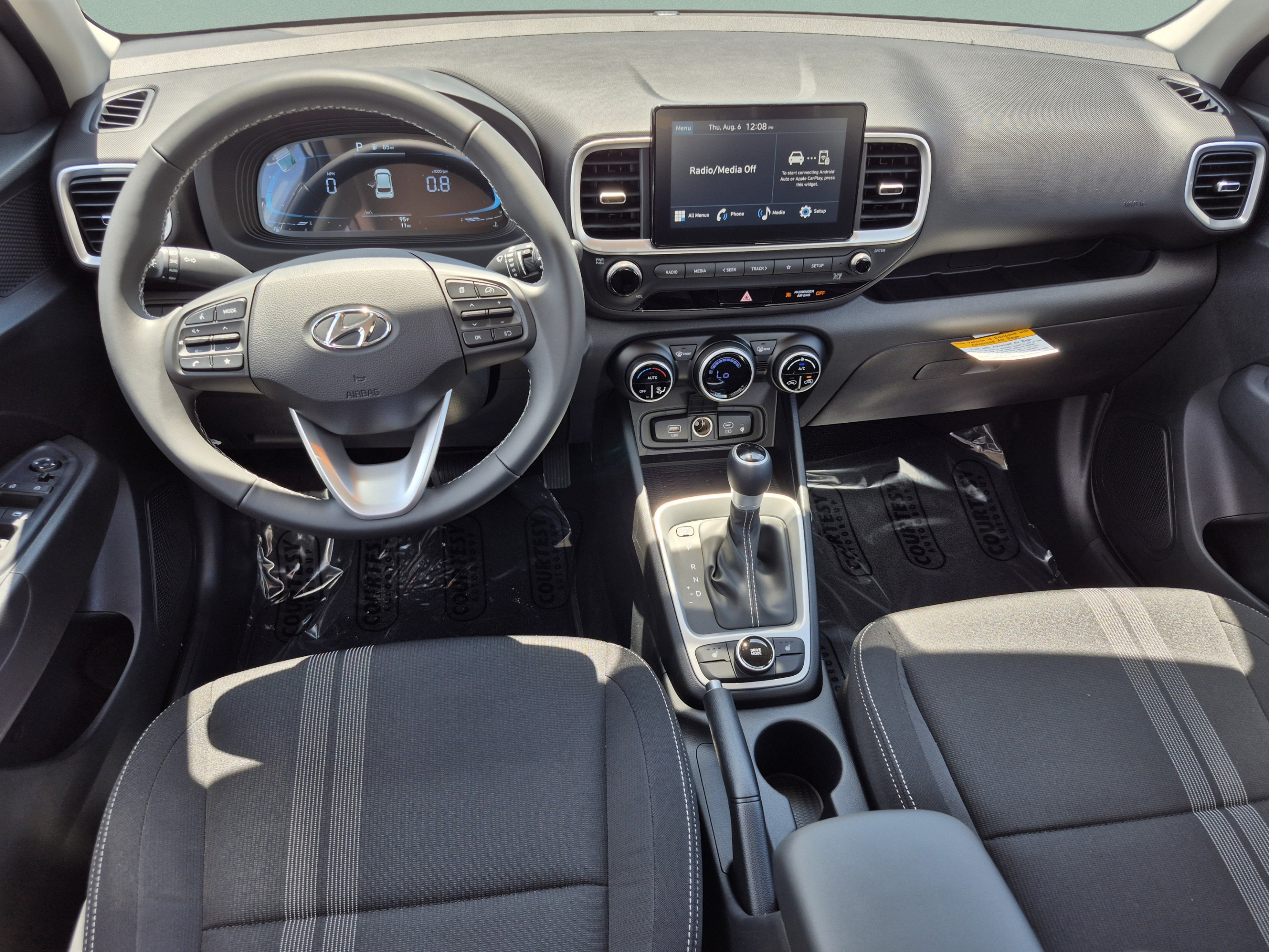 New 2026 Hyundai Venue SEL FWD image 12