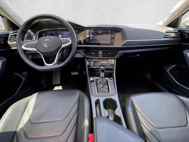 Used 2024 Volkswagen Jetta SEL FWD image 12