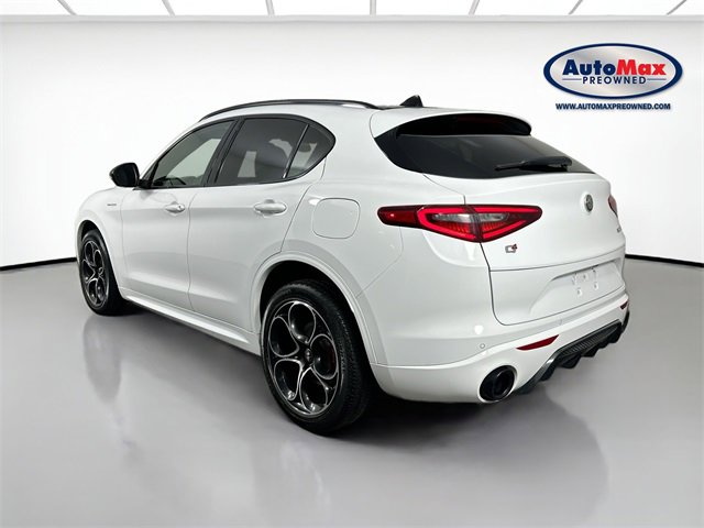 Used 2022 Alfa Romeo Stelvio Veloce image 6